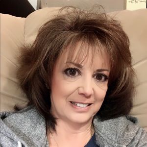 Meet your Posher, Renee